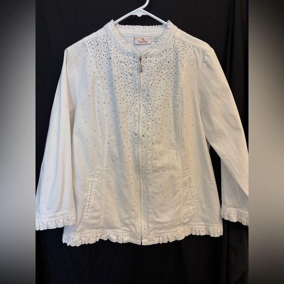 Quacker Factory Jackets & Blazers - Quacker Factory White Studded Ruffle Jean Jacket Women’s Large Style #A261709